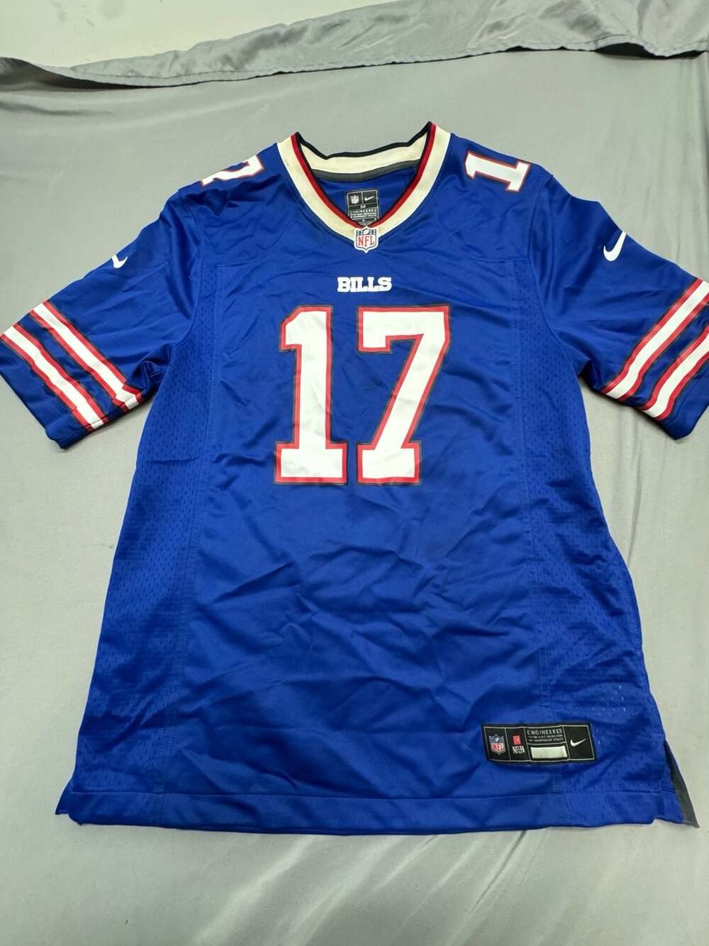 Nike Buffalo Bills Josh Allen Size M NFL Football Jersey Royal Blue #17